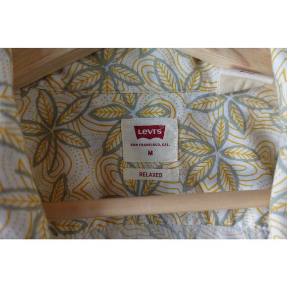 Levis Shirt Mens Medium Floral Relaxed Fit Short Sleeve Casual Tropical Light - Picture 2 of 8